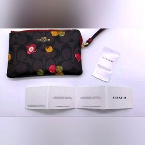NWT Coach Signature Canvas Ornament Print Brown Corner Zip Wristlet wallet pouch